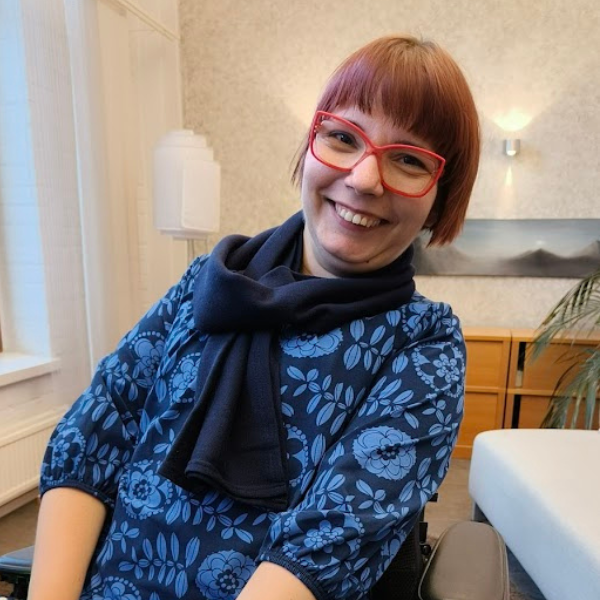 Helposti puettava Ella