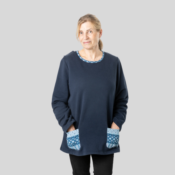 Taskullinen edestä puettava pusero